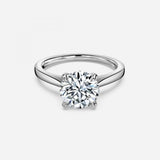 Round Cut Diamond Engagement Ring