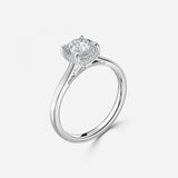 Round Cut Engagement Ring