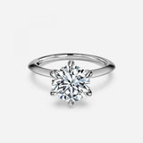 Round Cut Solitaire Engagement Ring