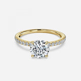 Round Cut Engagement Ring