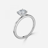 Round Cut Free Style Engagement Ring